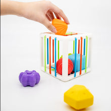 Load image into Gallery viewer, Shape Sorting for Babies
