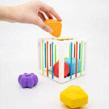 Load image into Gallery viewer, Shape Sorting for Babies